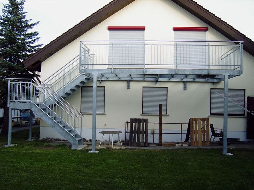 Stahlbalkon.jpg - 0.0.49J_,(Z0,168),FP=139,FC=144,ZP=12,S=0.013675,I=2,G=0.81000,TY=176,Flash=5000,t.s=0,st=83